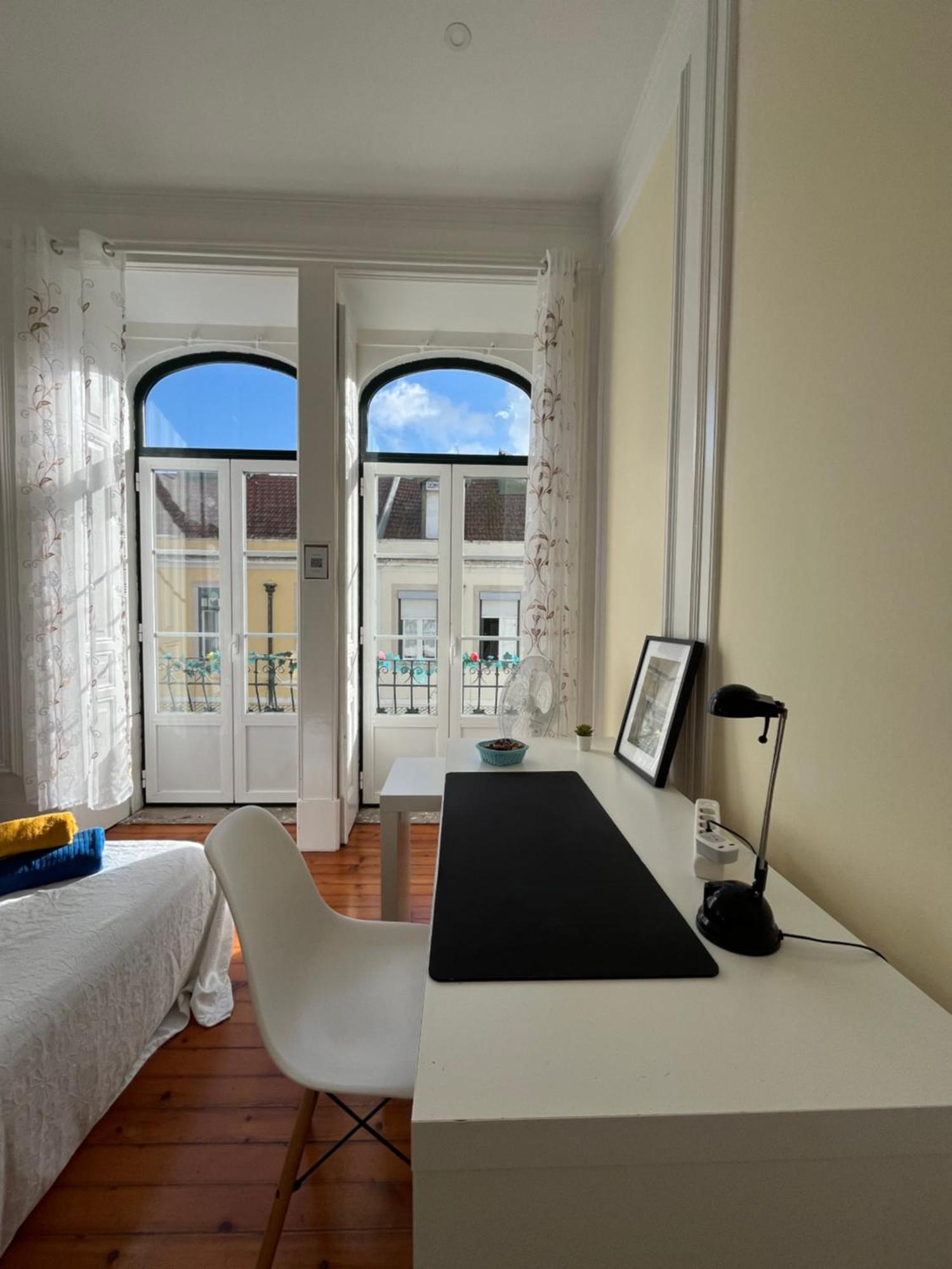 Quarto No Apartamento Pombal Lisboa ภายนอก รูปภาพ